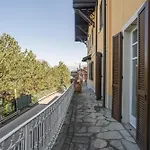 Guest Host - Stylish And Bright With Private Garden Apartment *