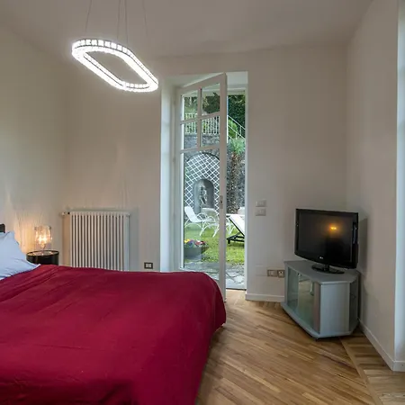 아파트 Guest Host - Stylish And Bright With Private Garden *