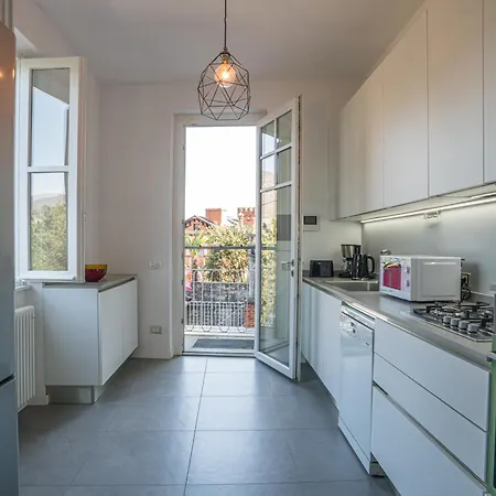 Guest Host - Stylish And Bright With Private Garden 아파트 *